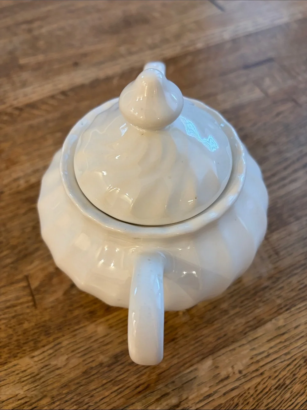 Vintage White Swirl Rib Pattern Ceramic Sugar Bowl with Lid and Double Handles